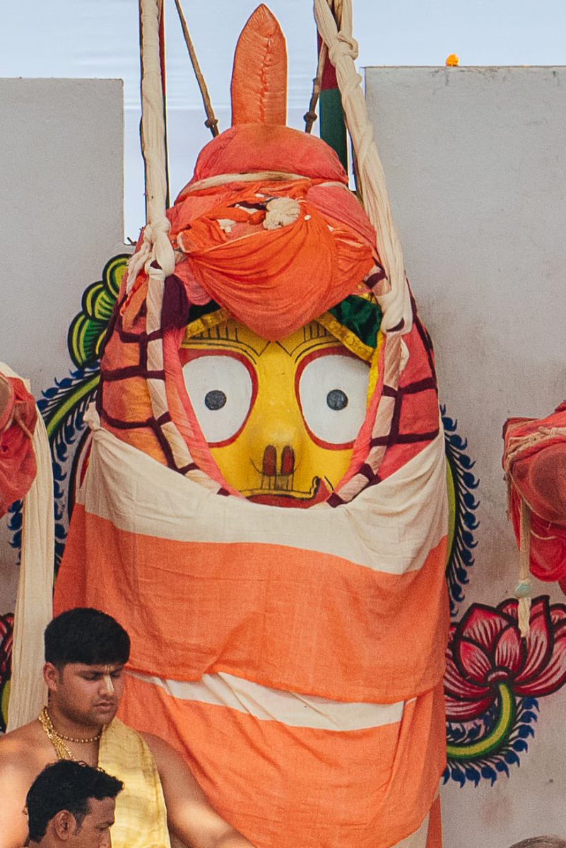 JagannathaDhaam's tweet photo. ସ୍ନାନବେଦୀରେ ଶ୍ରୀବିଗ୍ରହଙ୍କ ଦିବ୍ଯ ଦର୍ଶନ ।

#JaiJagannatha
#SnanaYatra2024 https://t.co/EzHiXK8uiI