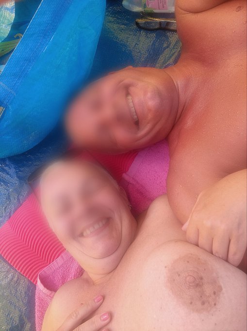 Ab zum FKK #fkk #nudist #nudista #nakedlife https://t.co/Z0AlkN5kbI<a href="/tag/fkk"class="tags">#fkk</a><a href="/tag/nudist"class="tags">#nudist</a><a href="/tag/nudista"class="tags">#nudista</a><a href="/tag/nakedlife"class="tags">#nakedlife</a>