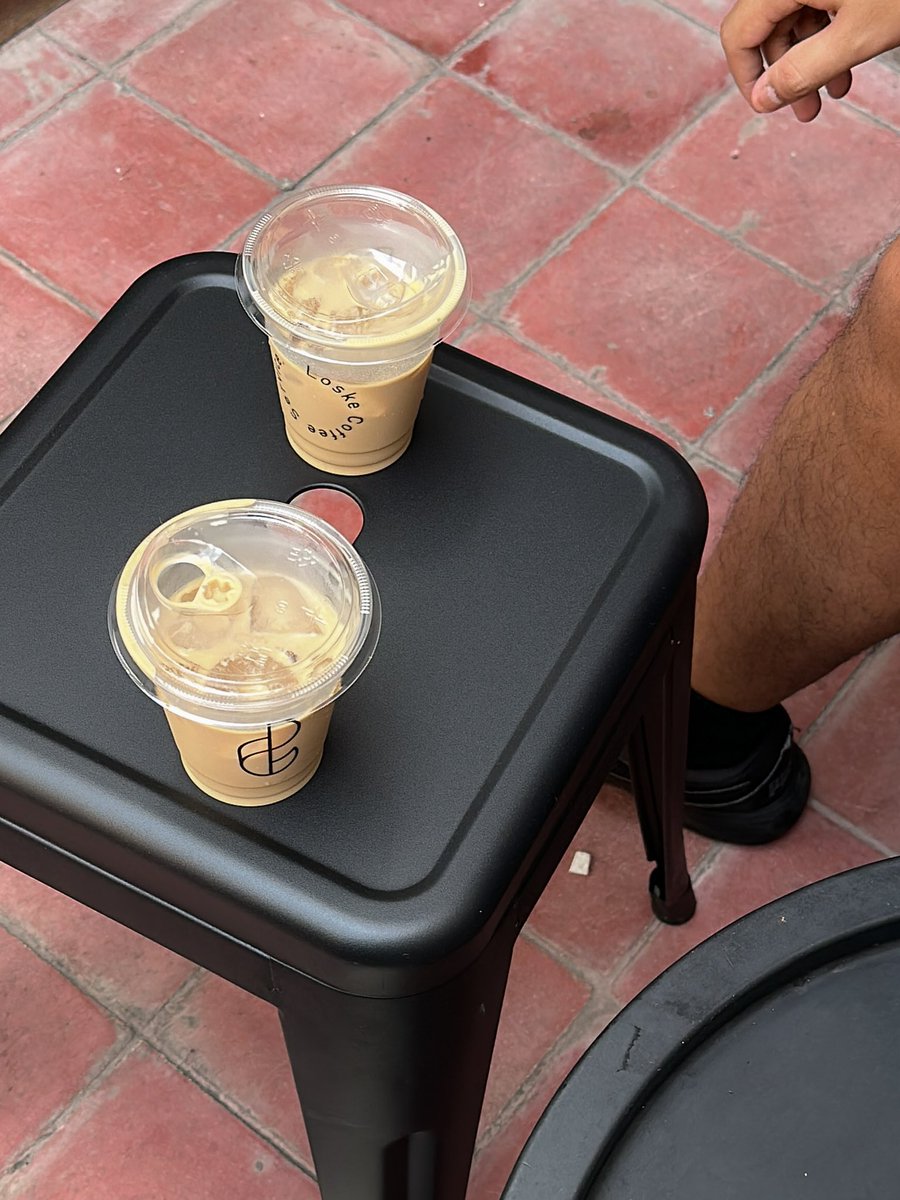 swextdemon's tweet image. abis yoga biasanya aku mampir ke loske beli kopi sm beli sourdough di juli, enak bgt!

buat yg mau ke solo, bisa nih sarapan pagi di soto triwindu, trs ngopi di loske
lalu jalan dikit ke juli bakery krn deketann

sourdough, pastry sm tiramisunya enak 🫶🏻🫶🏻