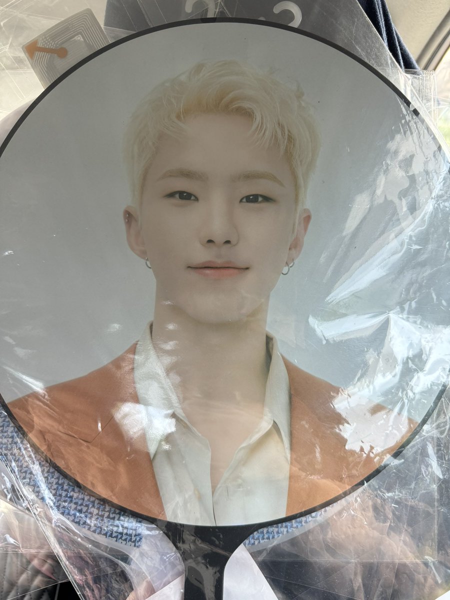 httpsoonwoo's tweet photo. wts lfb ph 

Hoshi Jeonghan Picket Uchiwa
— 400 php ea all in (last hoshi 325)
— secured
— mop: gcash

🏷️ bets be the sun caratland seventeen love svt https://t.co/lVTzSv06Ca