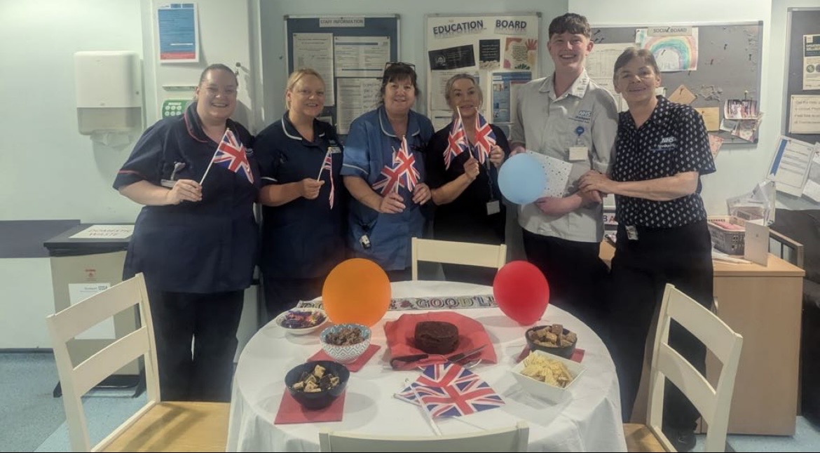 Huge thanks to NICU  for successfully facilitating their first Healthcare Cadet, Lewis. I visited the team yesterday, who felt like Lewis was part of the team, wishing him well on his next placement <a href="/lively_helen/">Helen Large (Stockport Neonatal Unit)</a> <a href="/LeRi1901/">Lewis Richards</a> <a href="/lmac65/">Lindsay Gregory</a> <a href="/JoMartin007/">#hellomynameisJo</a> <a href="/BromleyAmanda/">Amanda Bromley (she/her) 🇺🇦</a> <a href="/CheadleCollege/">The Cheadle College</a>