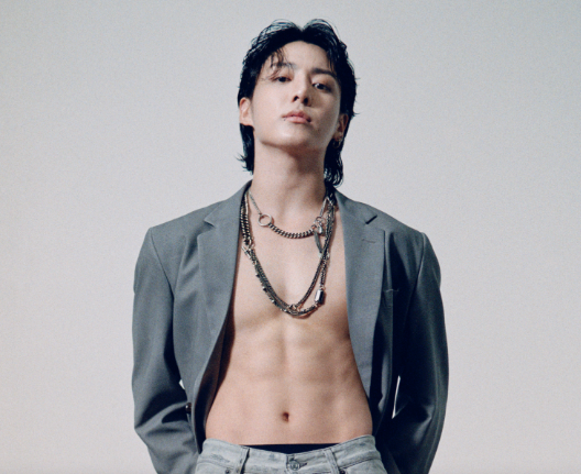 About Music tweet media