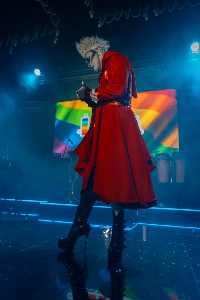 Les estaré compartiendo algunos momentos de la noche, les agradezco a todos los que me ayudaron, pero en especial les agradezco a mi madre y a mi novio, son los pilares de mi vida entera.