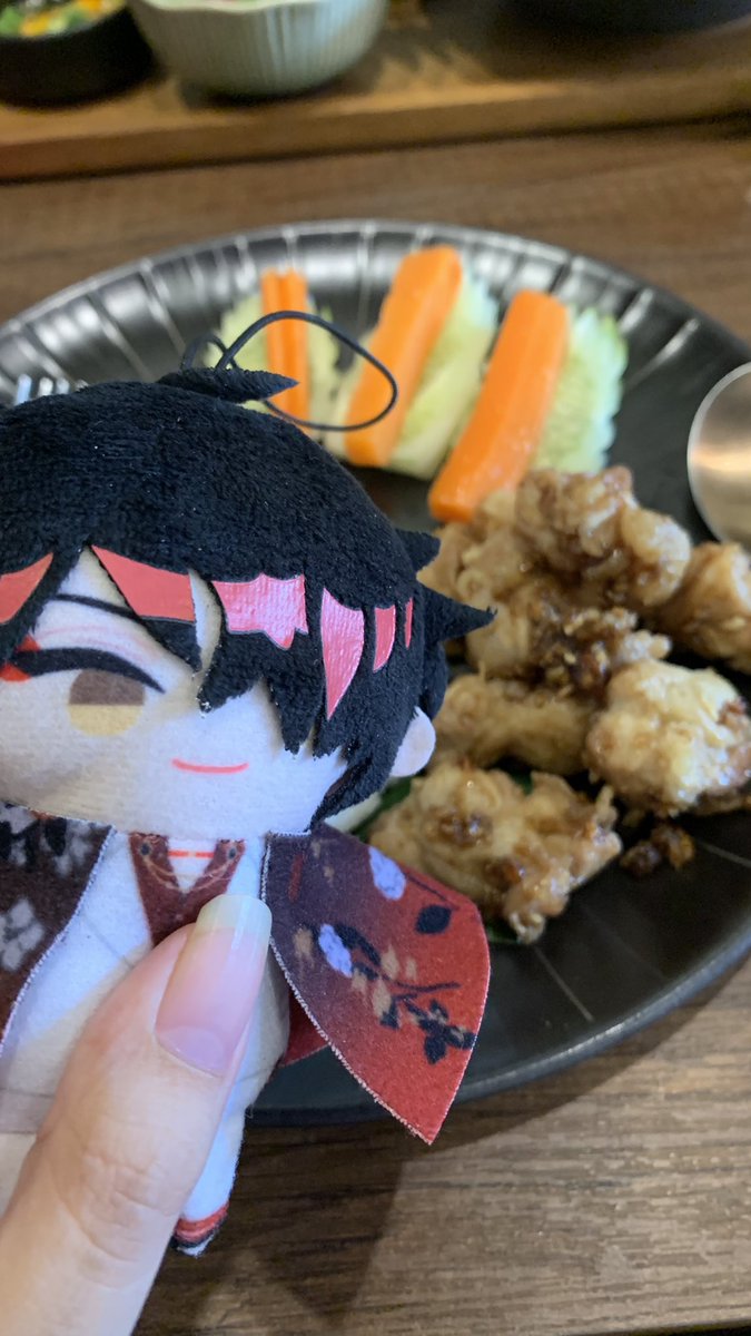 Hana 🍒 (hiatus read bio please) (@flowiepoggu) on Twitter photo 