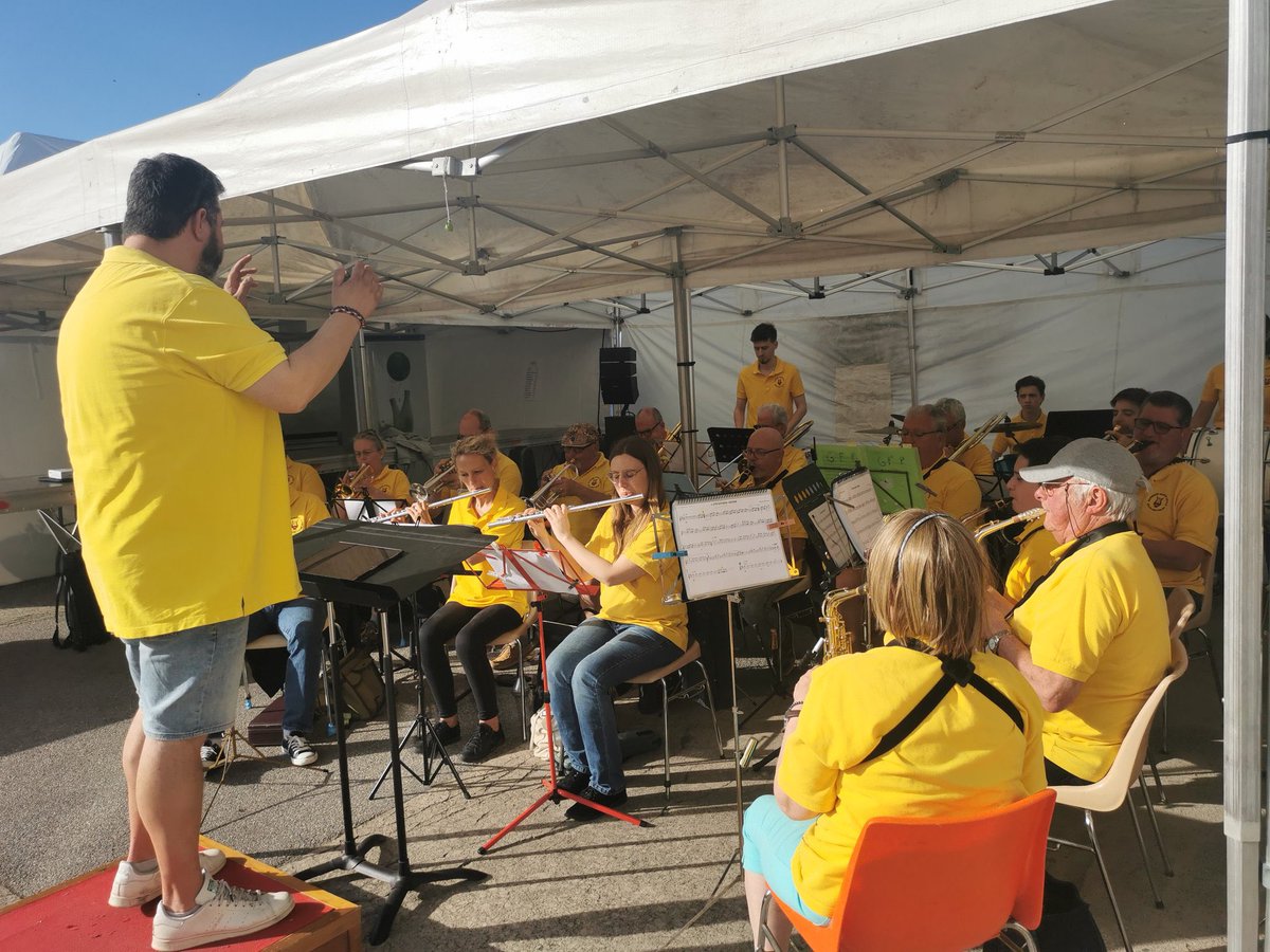 J’ai tenu à être présent au lancement de la saison estivale de Grand-Fort-Philippe afin de marquer la volonté commune des 2 Rives du chenal de l’Aa de travailler ensemble pour l’animation estivale. J’ai pu saluer l’adhésion de la commune au Sivom des Rives de l’Aa et de la Colme