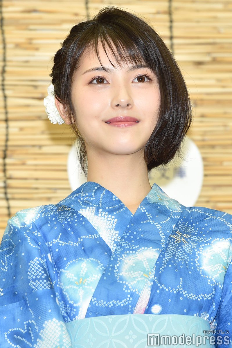 浜辺美波さん浴衣姿B4