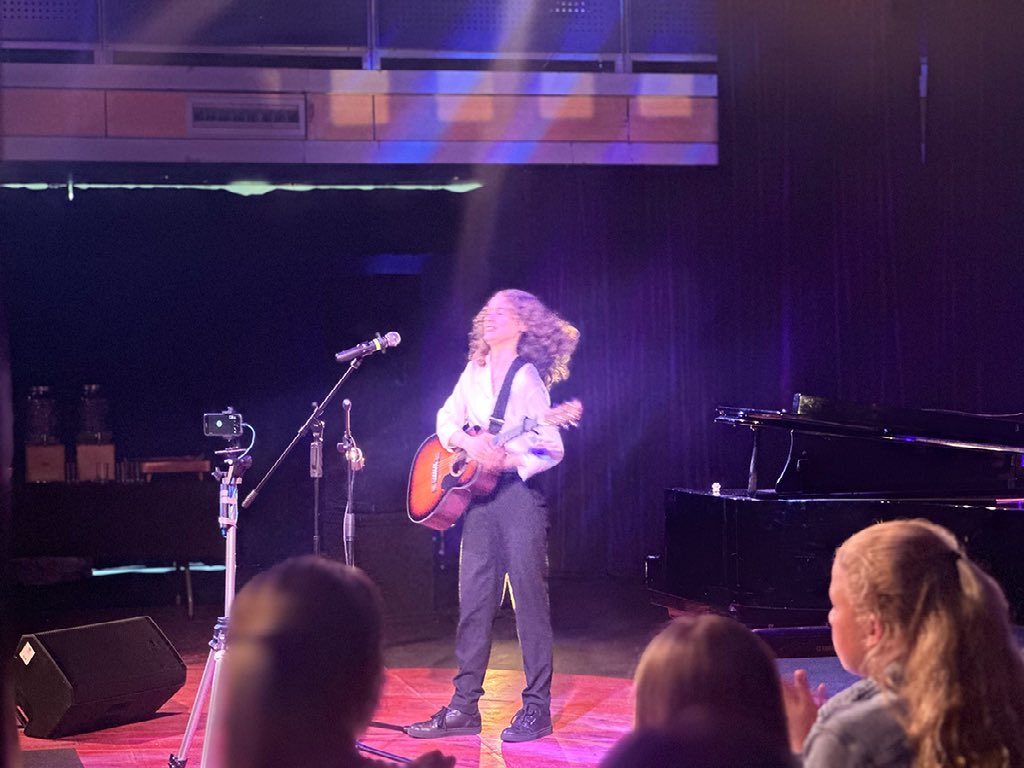 Katrina Handford tweet media