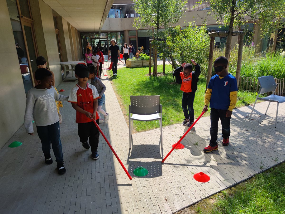 Ecole Toni Morrison tweet media