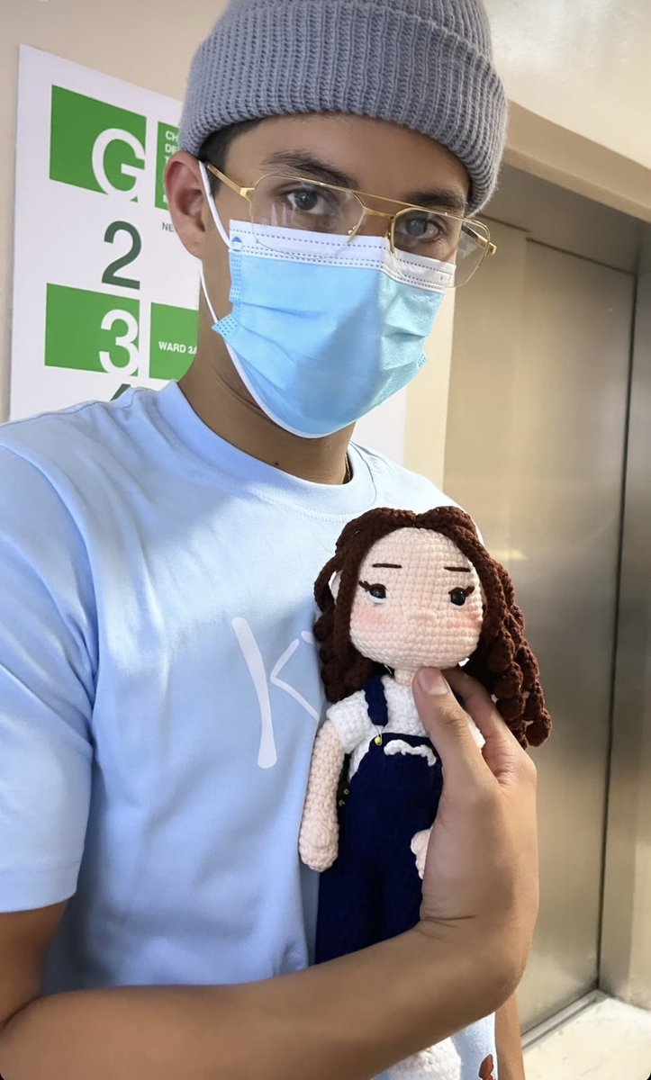 Kyle earlier at NCH. 

KYLE ECHARRI FANMEET