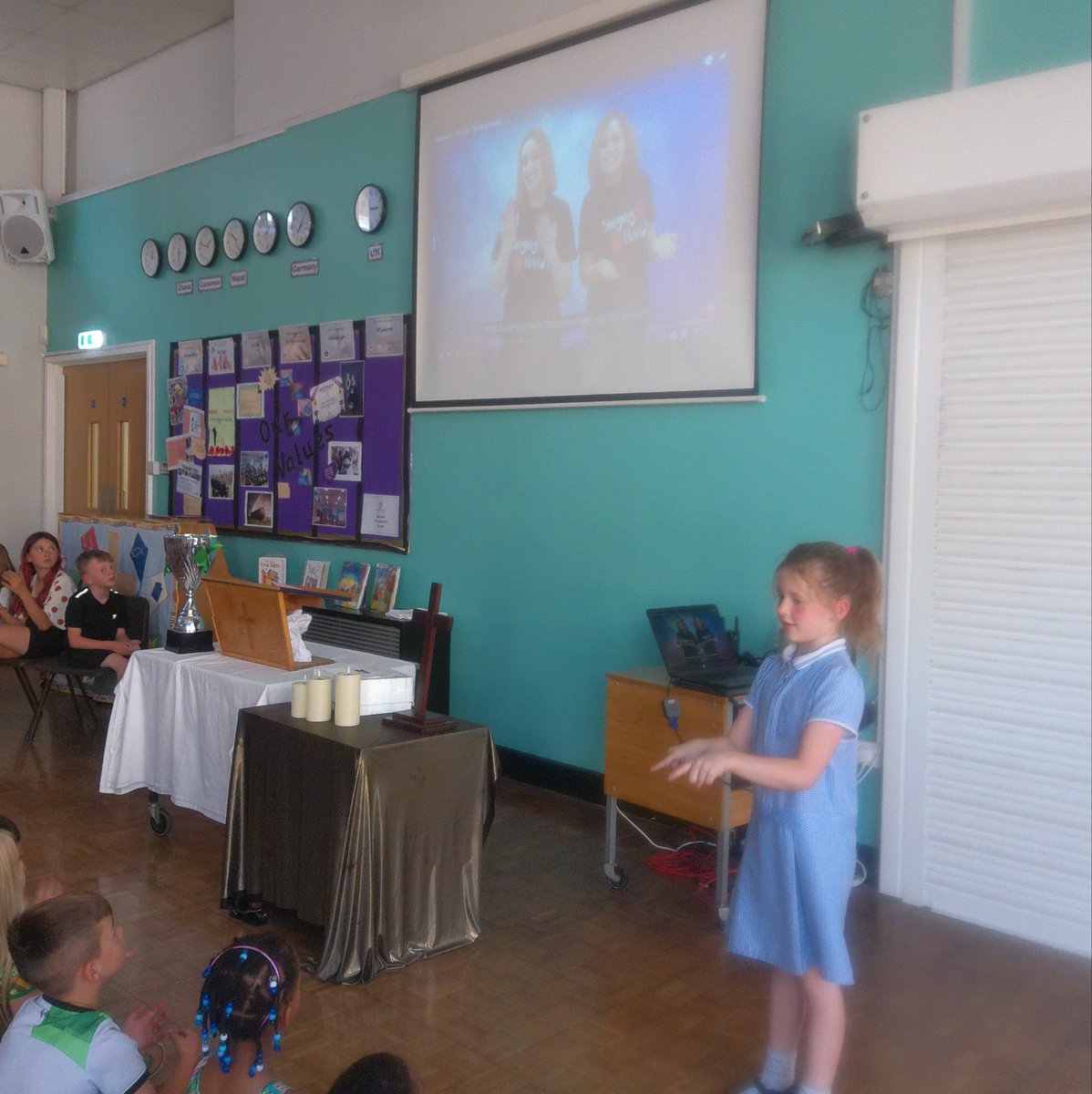 Acorn SEND (@acornsend) on Twitter photo On Friday’s, Bulford St Leonard’s Primary sing Proud and they’ve learnt the #makaton signs too so that everyone is included. 🤩 So proud of you all! #heathersmall #Inclusivity <a href="/acornedtrust/">Acorn Education Trust</a> On Friday’s, Bulford St Leonard’s Primary sing Proud and they’ve learnt the #makaton signs too so that everyone is included. 🤩 So proud of you all! #heathersmall #Inclusivity <a href="/acornedtrust/">Acorn Education Trust</a>