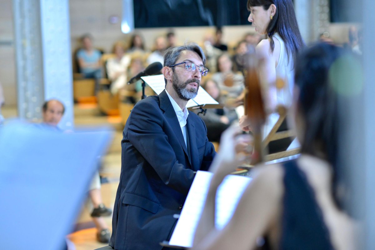 montanodirector's tweet photo. Presentación de @DidoneProject en @EspacioFTef Honrado de compartir escenario con sus cabezas principales @altorrente y @AnaLlorens8
y feliz de tener a Lucía Caihuela con @la_madrilegna cantando 3 de estas #3000arias
#Jommelli #Sarro #Graun #ProyectoDidone #DidoneProyect https://t.co/R7EJKZdJaL