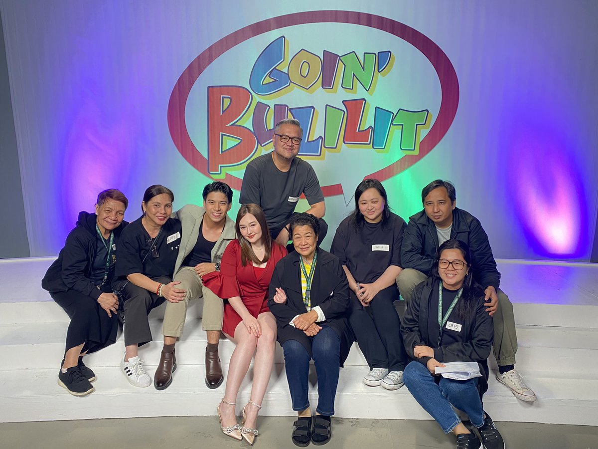 LOOK: "Goin' Bulilit" alumni Nash Aguas and Mika Dela Cruz-Aguas visit the set of the kiddie gag show.

The Kapamilya comedy show is set to return to free TV on July 1. | via <a href="/KikoEscuadro/">Kiko Escuadro</a> 

Related story: news.abs-cbn.com/entertainment/…