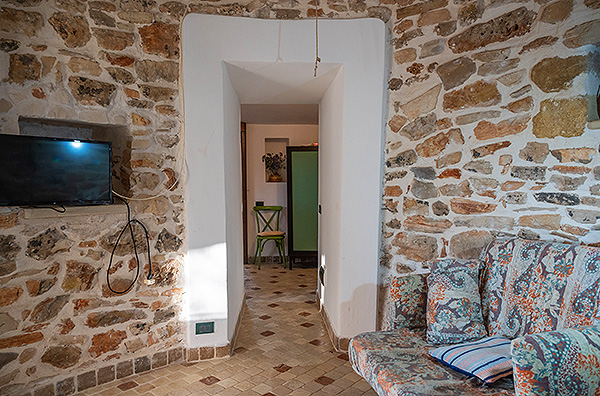 gruenesreisebue's tweet photo. Auf einem wunderschön angelegten Grundstück voller mediterraner Pflanzenpracht befindet sich die Pajara Augusto unweit der karibischen Strände von #Pescoluse in #Apulien. https://t.co/LKaBDXKJLY https://t.co/UbpFvcXvbW