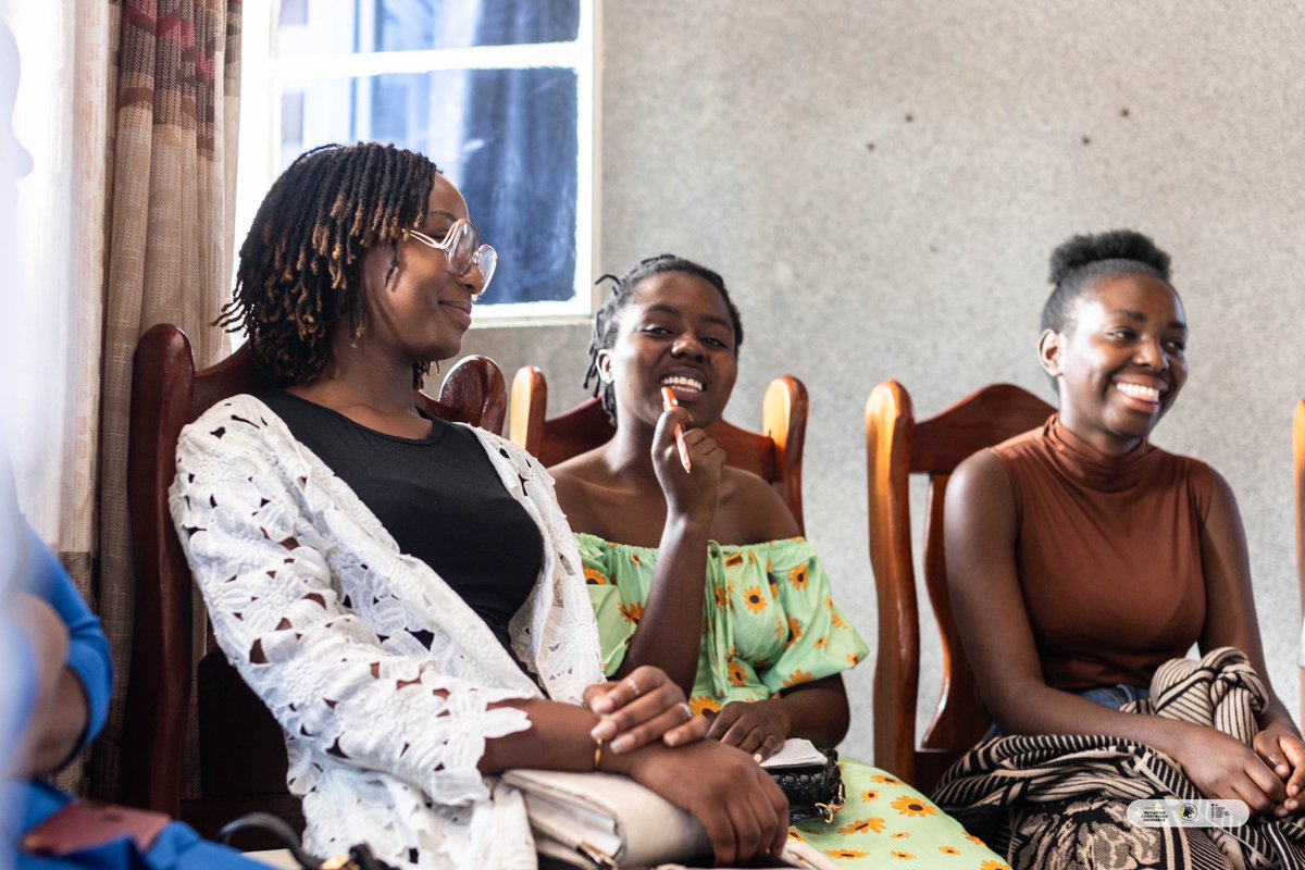 Sisi na Kesho 

Nos discussions en focus group se poursuivent dans les différents quartiers et camps de déplacés à Goma. Nous offrons aux jeunes filles un espace de dialogue et d'apprentissage sur diverses thématiques liées aux violences basées sur le genre.

#musikanakipaji6