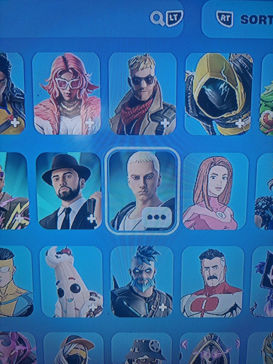 Hey <a href="/FortniteStatus/">Fortnite Status</a> . Where'd my rapboy skin that I paid vbucks for, I'd like it back please or gimme compensation