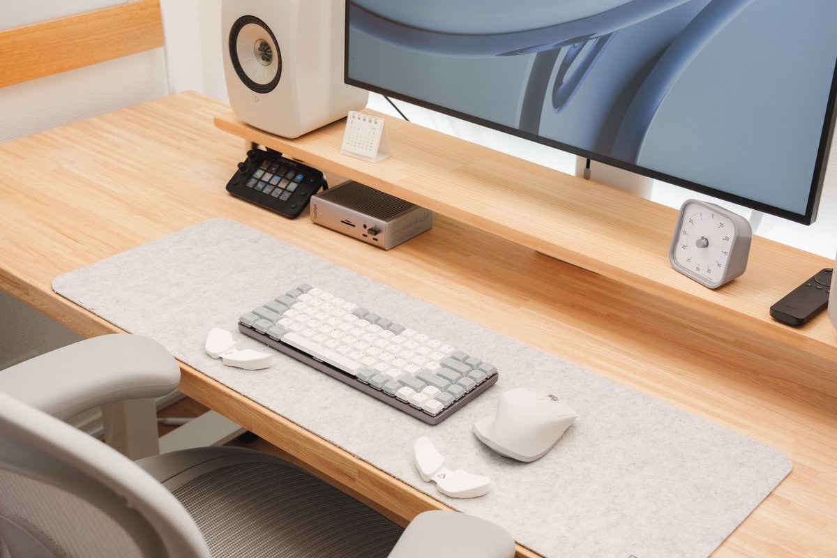 jaga_farm's tweet image. \ ブログ更新 /

Satechi SM1 メカニカルキーボードをレビュー！
jaga-farm.com/satechi-sm1/

ホワイト × グレーのカラバリに一目惚れ。
ロープロファイルながらキースイッチの反発力が強く軽快な打鍵感を提供してくれます。

記事内ではタイピング音を動画で収録しています。

#Satechi
#pr