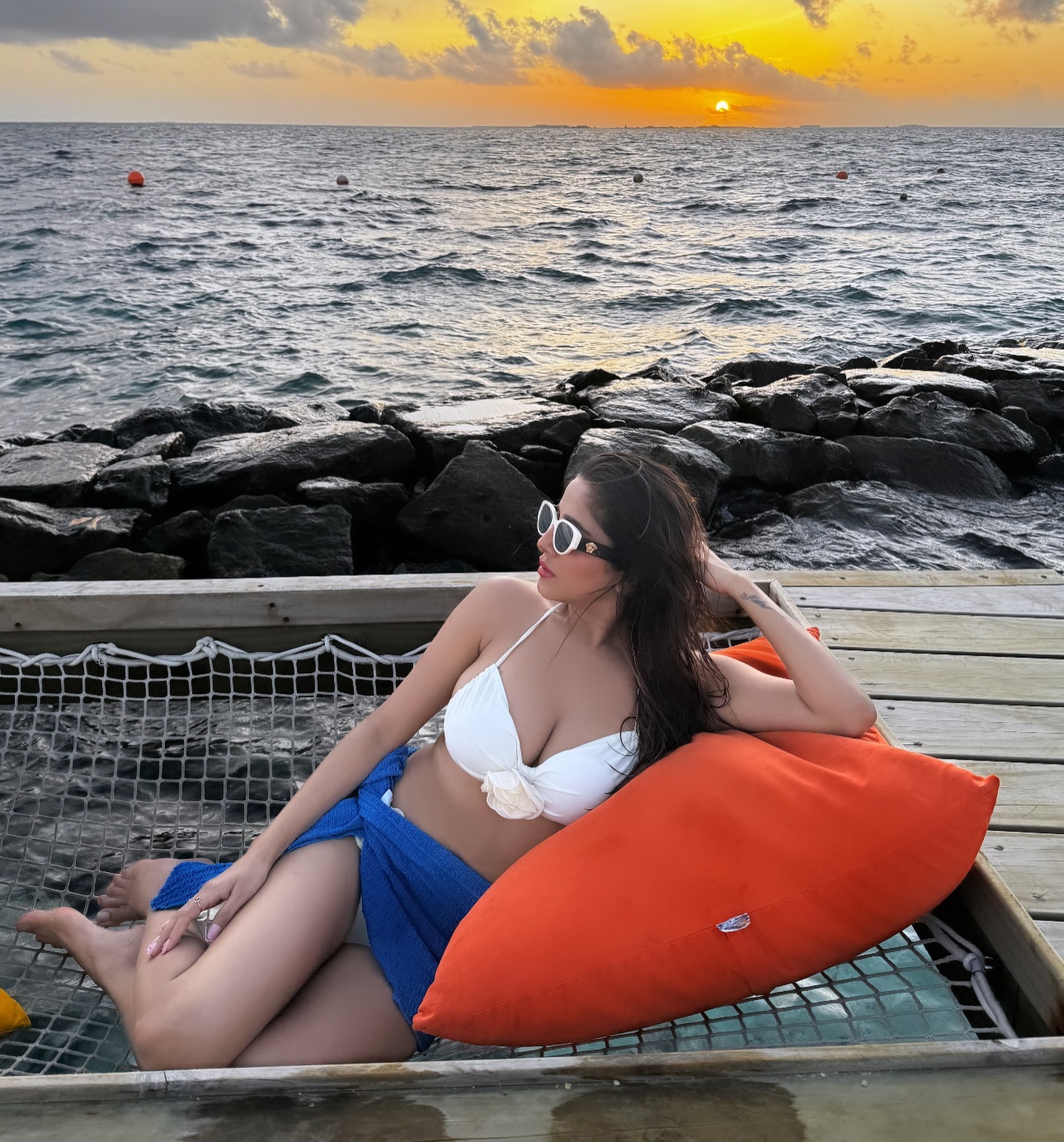 GQqaQvYakAEJgqB?format=jpg&name=large