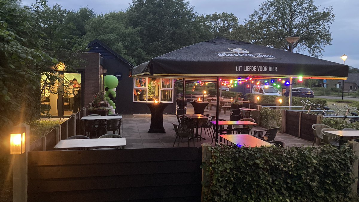 Er brand weer licht in de Family in Wilhelminaoord. Na een grootschalige verbouwing van zo’n 8 weken gaan de deuren maandag weer open voor klanten.