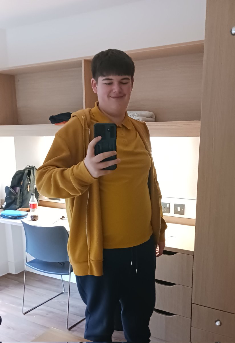 Just in time for #syp81, I have once again dawned what my friends call, "the mustard drip." Can't wait for the sitting today!