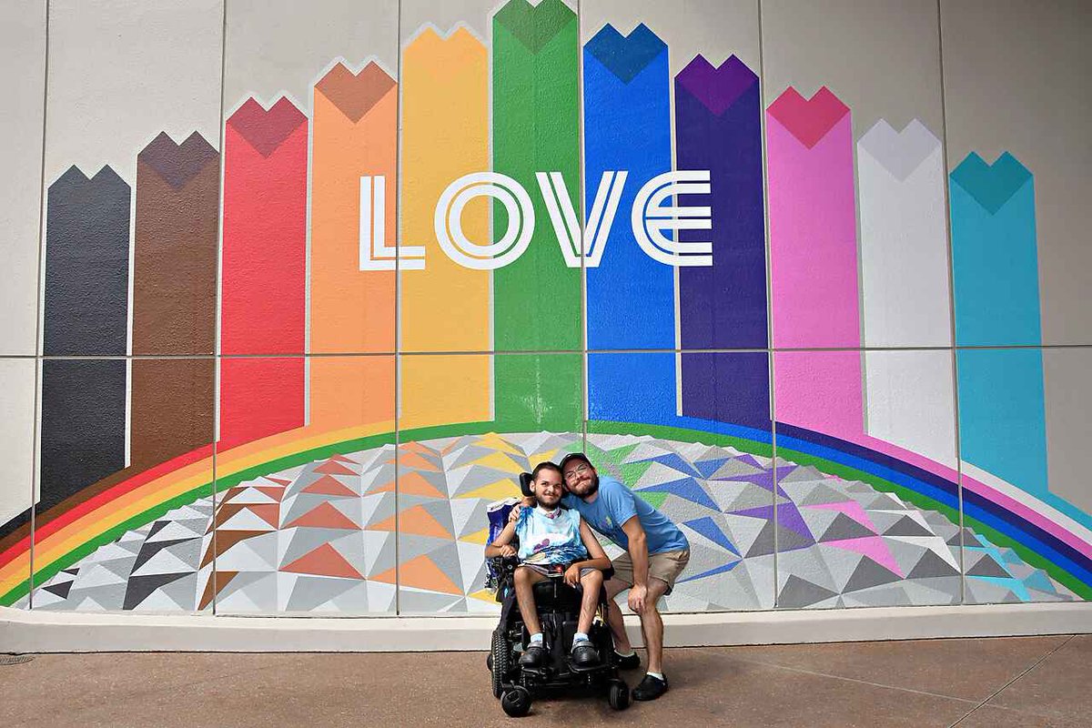 BaraTiddys's tweet photo. Happy pride month to all my fellow queer friends and specially every Queer disabled person 🥹 🏳️‍🌈🏳️‍⚧️we’re valid and worthy of love don’t let anybody tell you otherwise! #pride #pridemonth #disneyworld #interabledcouple https://t.co/VfeVq2Gv0e