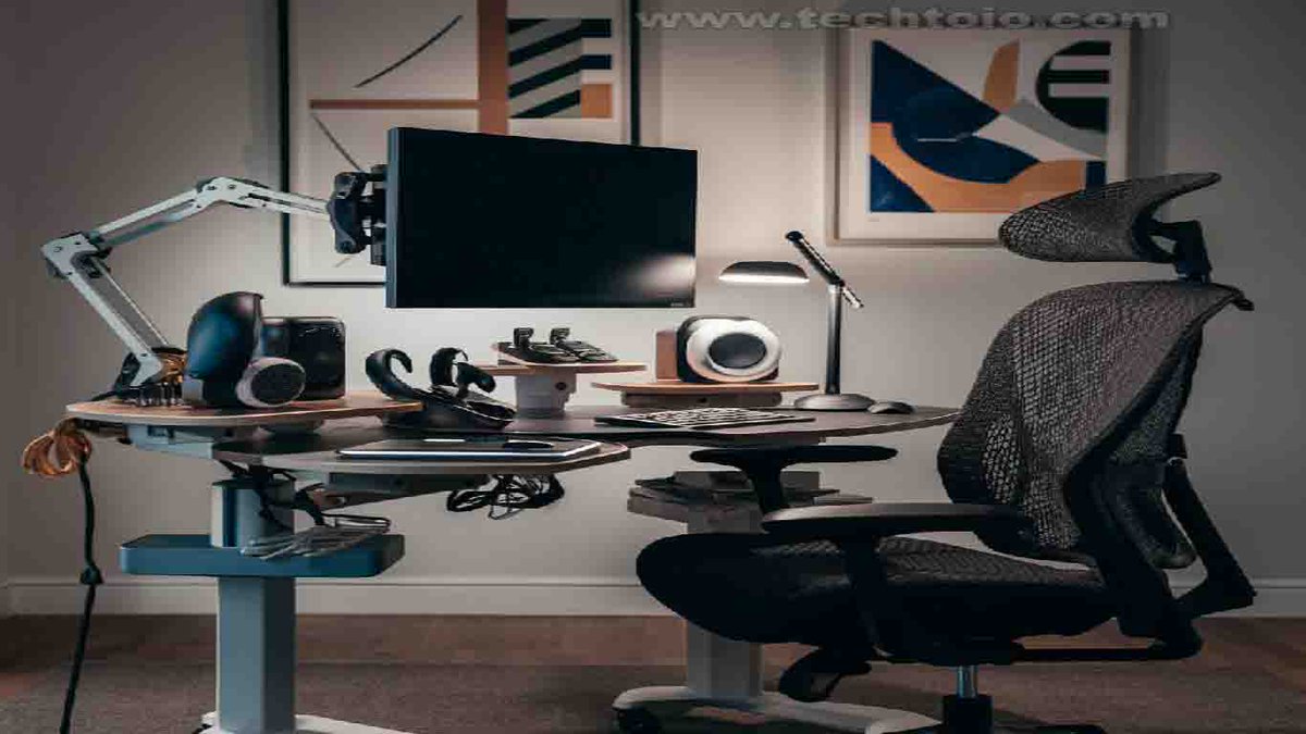 TechtoIO's tweet image. How to Set Up Your Home Office with the Best Tech Gadgets 
Introduction
Setting up a home office can be an exciting yet challenging task. With the rise of remote work, having a dedicated and well-equipped Read to continue link 
techtoio.com/how-to-set-up-…