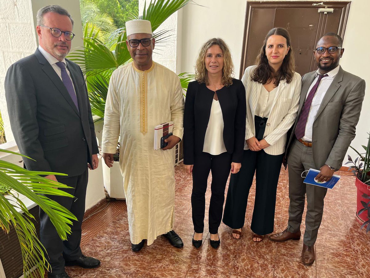 Georges Ternes (@wiltheim) on Twitter photo Audience de fin de mission en tant qu’ambassadeur 🇱🇺 avec résidence à Dakar auprès du ministre <a href="/AbdoulayeDiop8/">Amb. Abdoulaye Diop</a> 🇲🇱 à Bamako. Trois années riches en expériences pers. & défis pour le partenariat 🇪🇺🇱🇺🇲🇱 au profit des pop. 🇲🇱. <a href="/LUinBamako/">Ambassade du Luxembourg à Bamako 🇱🇺🇲🇱</a> Audience de fin de mission en tant qu’ambassadeur 🇱🇺 avec résidence à Dakar auprès du ministre <a href="/AbdoulayeDiop8/">Amb. Abdoulaye Diop</a> 🇲🇱 à Bamako. Trois années riches en expériences pers. & défis pour le partenariat 🇪🇺🇱🇺🇲🇱 au profit des pop. 🇲🇱. <a href="/LUinBamako/">Ambassade du Luxembourg à Bamako 🇱🇺🇲🇱</a>