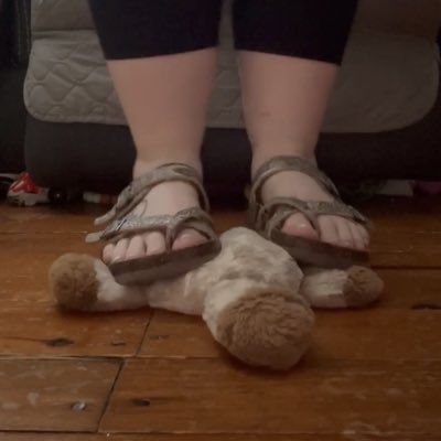 StompAndSmother's tweet photo. Who is next? @Bareftkittn19 will be glad to step on you👣🖕🏻. #teddytrample #steponme #steponyou #sweatyfeet #feetworship #footworship #feetpics #footpics https://t.co/AmDMUCHR4Z