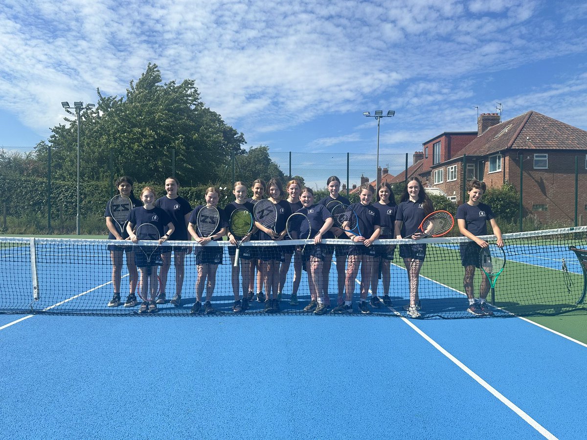 Well done to the Y7 and Y8 girls who played in a tennis tournament yesterday at <a href="/FulfordTennis/">@FulfordTennis</a> club🏆🎾