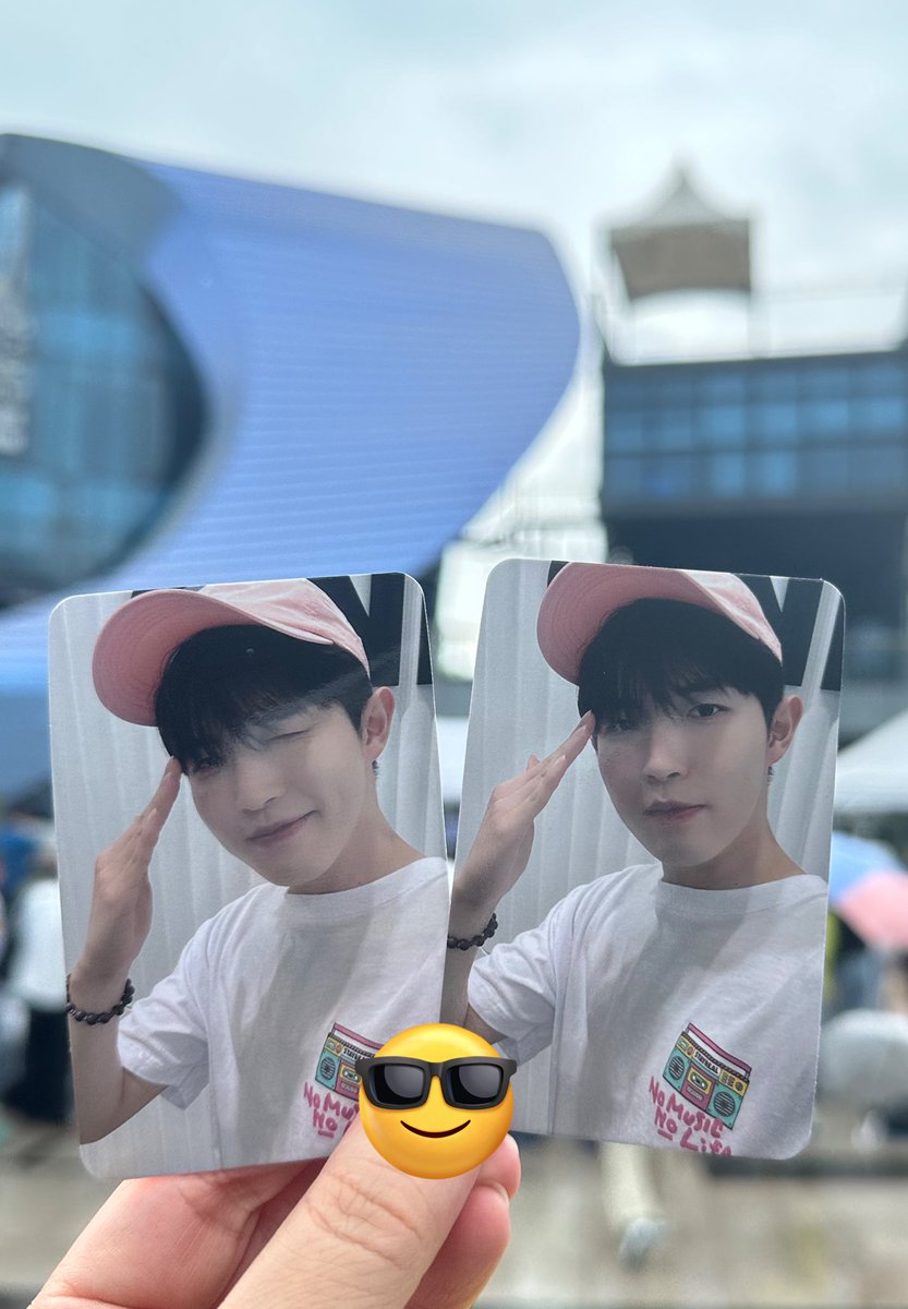 날씨요정 재환아 고마우✊🏻사랑해❤️

#김재환