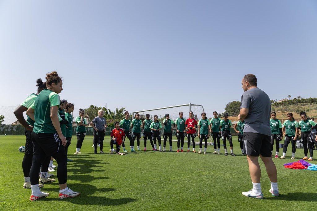 Llcortes14's tweet photo. 📍Marbella Training Camp - May 2024
.
🇸🇦 #togetherwecreatehistory #saudiWNT #saff #saffwfd #womensfootball @saffwfd https://t.co/whZZHTgyTD