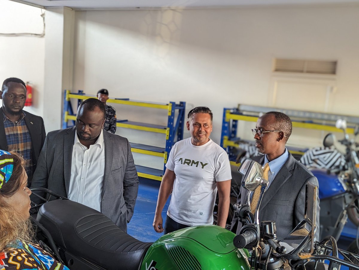paceidug's tweet photo. Chairman @Odrek_Rwabwogo and @RMalango2021 of @tumaini_africa, yesterday visited @SpiroUganda showroom and charging center along Port Bell Road where they had the opportunity to experience first-hand the newly introduced electric bikes and learn about how they operate.

"This is really good, Spiro is on the cusp of getting to new industry that has the potential to revolutionize transportation in Uganda. This aligns with @paceidug's goal to promote sustainable and innovative industries that can drive economic growth and create jobs in Uganda", Rwabwogo said of the eco friendly cost-effective electric bikes.

Spiro is accelerating access to affordable renewable energy technology in the sustainable mobility sector.