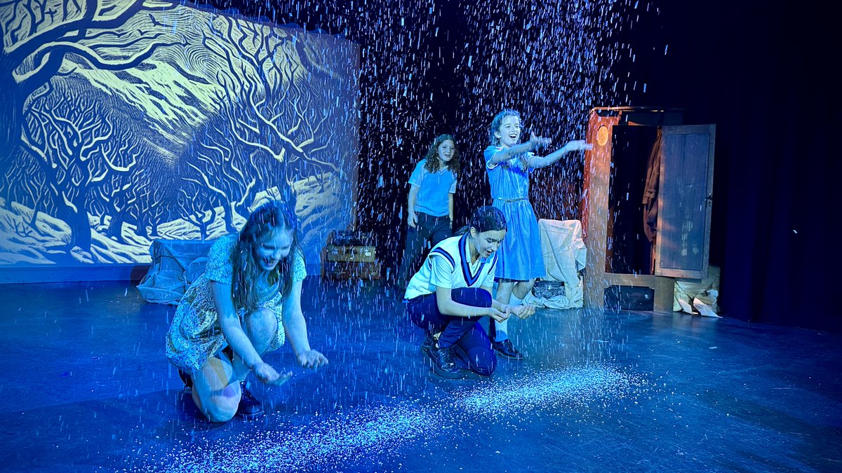 SydenhamHigh's tweet photo. 🌟 The Lion, the Witch and the Wardrobe was a magical success! ❄️✨ Our lower school pupils transformed Westwood Theatre into Narnia with amazing acting, stunning lighting and more. Simply spellbinding! 🌲🦁✨ #drama #fearnothing #forgeyourfuture
Read more https://t.co/ntZ5bABp2p https://t.co/8NXu7L6NH0