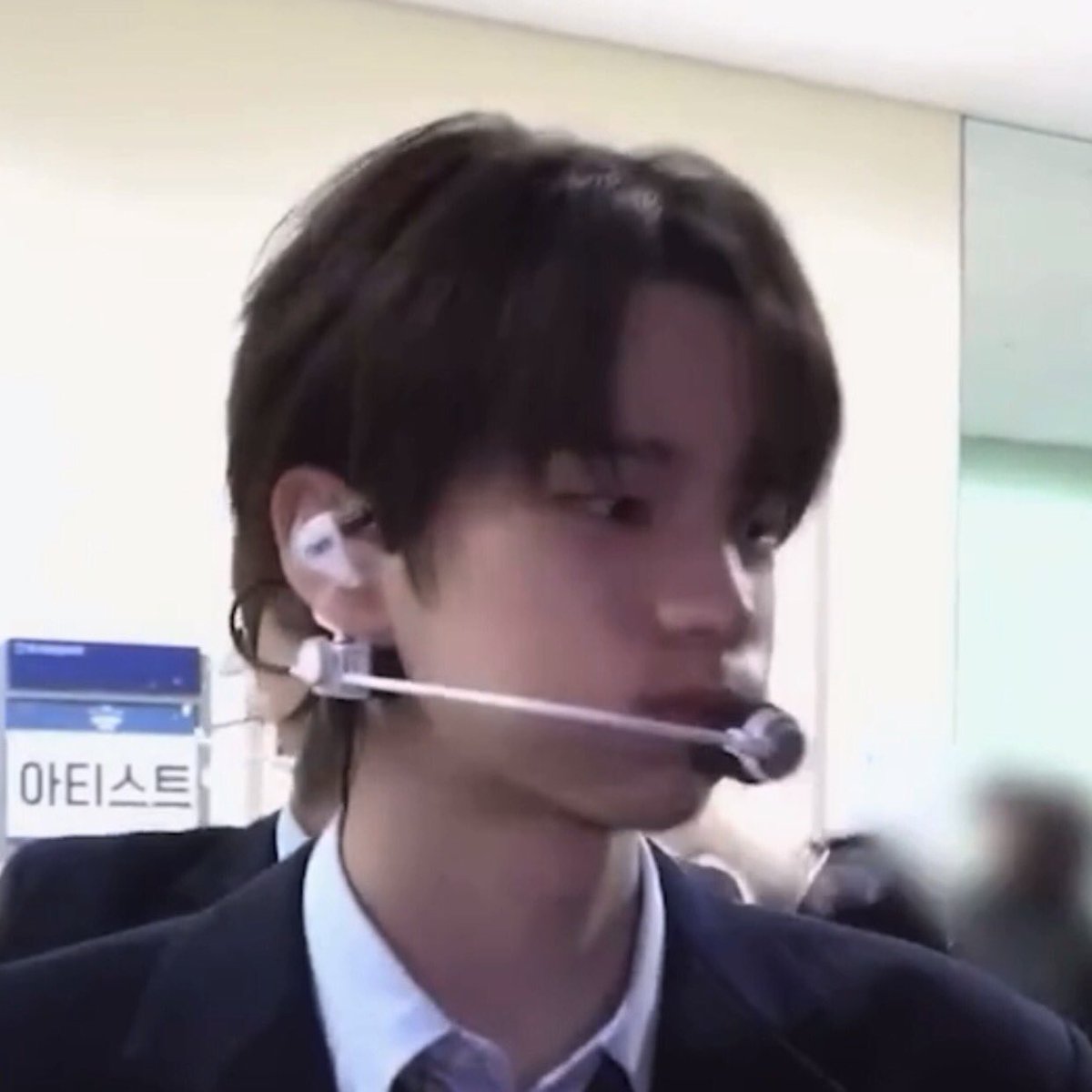 저화질의 신유 tweet media