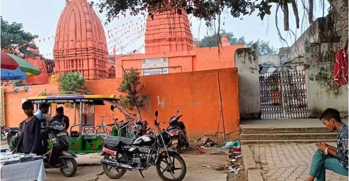 Bunch_Fools's tweet photo. स्पॉट नंबर ४३०
दोस्तों मिलते है कल सुबह ठीक ६.३० बजे, महादेव घाट मंदिर रायपुर मैं.. #bunchofools #SwachhSurvekshan2024 @narendramodi @vishnudsai https://t.co/6a2sCJ3QSJ