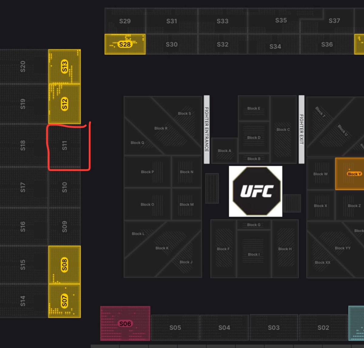 تذاكر للبيع سعرها الاصلي ٣٠٠ 
ببيعها بنص سعر  #UFCSaudiArabia