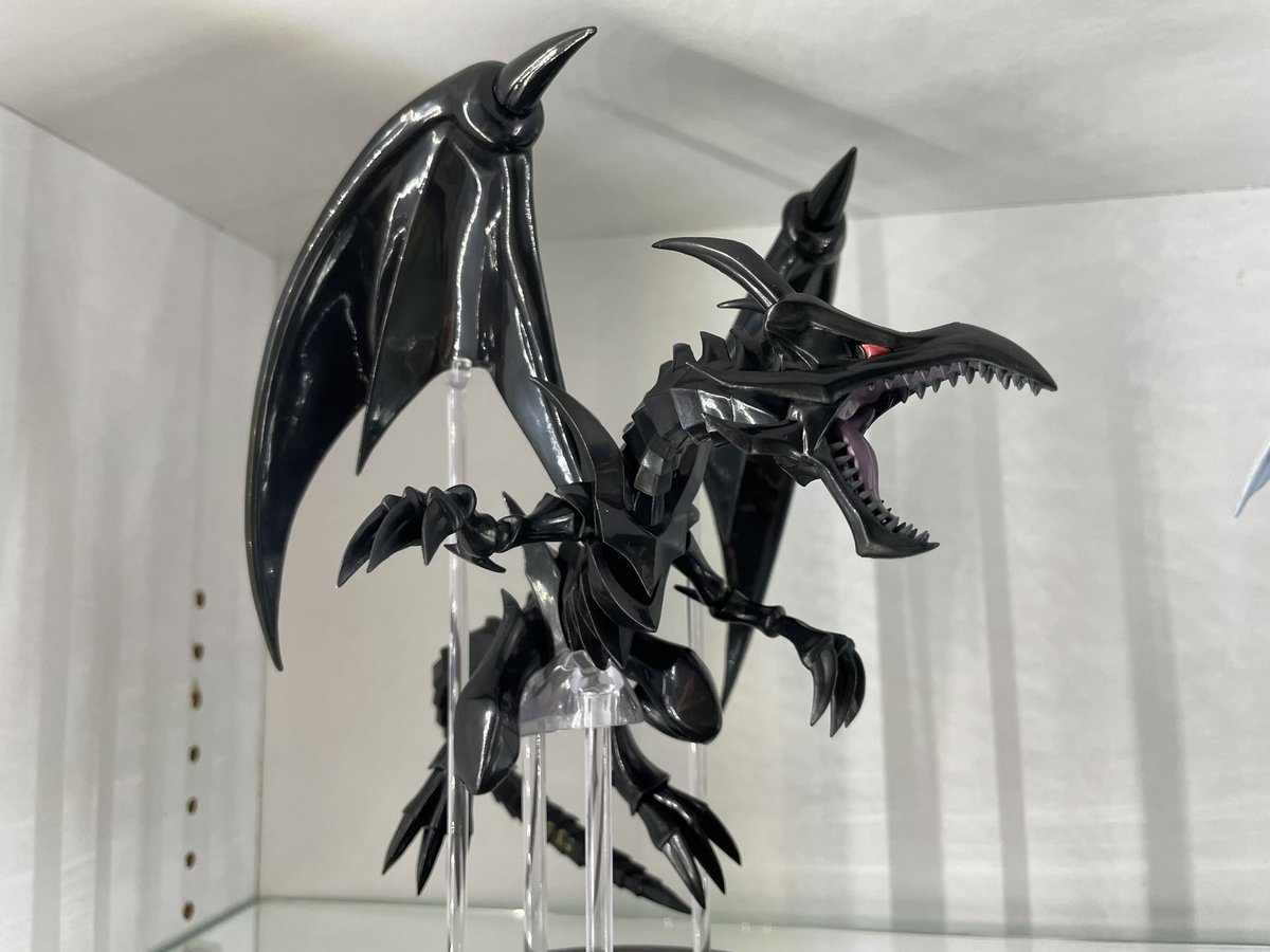 昨日登場したレッドアイズとブルーアイズのプライズフィギュアGETしま