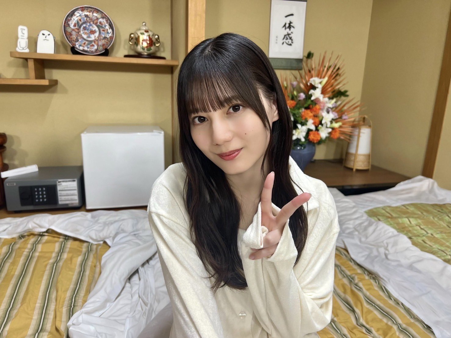 男の娘母乳  / X
