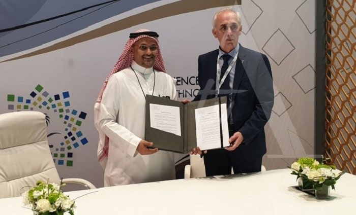 Ljubomir Borovčanin is a war criminal, convicted, on top of many other indictments, for genocide in Srebrenica.
He is now on the board of a gun manufacturing company.
And Saudi Arabs are shaking hands and doing business with him.
That's all.