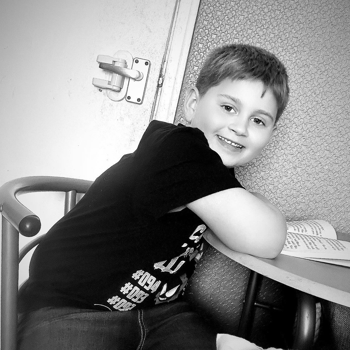 nikitagreen87's tweet image. Freddie doing what he loves the most! 💕📚☺️ #readingforfun #worstwitch #jillmurphy @MissSykesBooks @ManselLearning