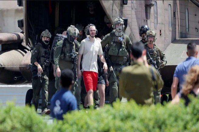 قد يتسبب نجاح #إسرائيل في عملية #النصيرات في تحولات ملموسة في الحرب الجارية مع حماس، حيث يمكن لإسرائيل أن تفاوض #حماس حول مصير الأسرى من موقع أكثر قوة نسبياً خاصة أن ضغوط الرأى العام الإسرائيلي قد تقل نسبياً في الفترة القادمة.
#مركز_الأهرام_للدراسات_السياسية_والاستراتيجية
#Acpss