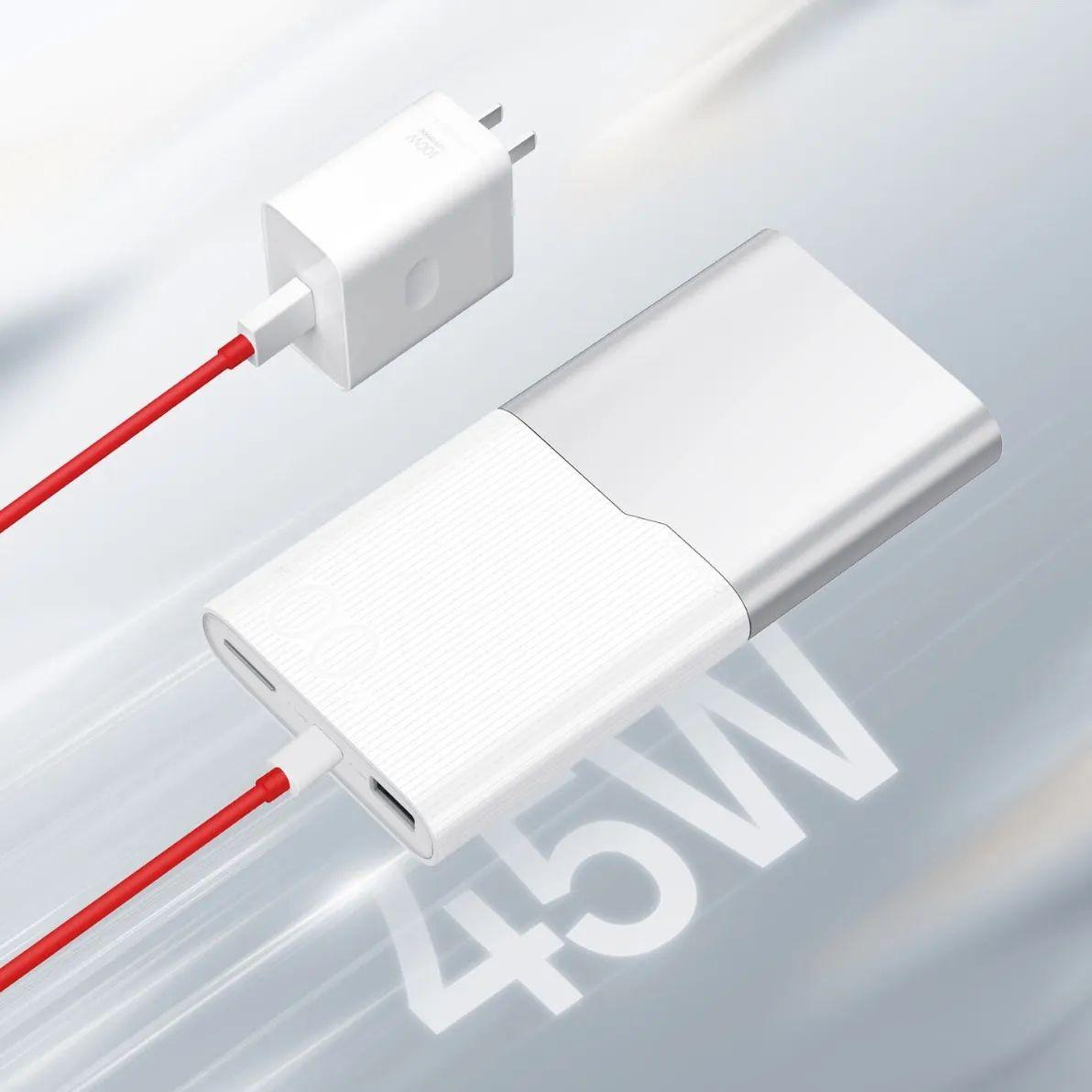 rohankeshri72's tweet image. OnePlus 100W Super Flash Charge Power Bank Specifications :

🔋 12000mAh capacity 
◾ 100W output 
◾ 45W input
🎨 Blue Cloud Green &amp;amp; Silver Wing White colors

Expected Price 💴 ¥269 (~₹3100/$37). 
#OnePlus #OnePlusPowerBank #PowerBank