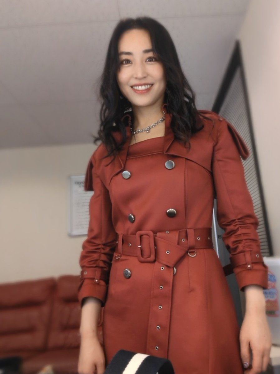 D_Drive_Yuki's tweet image. ツアー2日目豊洲PIT！
みんなの熱い気持ちが最初から伝わってきて最高でした🫶🏻✨
ありがとうございました!!
そしてMizukiさんのバースデーもサプライズできたし嬉しかった🥰
おめでとう！黄色い椅子にかかってるタオル取る時緊張しました🤣

さて次はツアーファイナル！
名古屋でまた会おう！

#EOE…