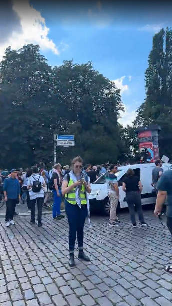 datawrangler2's tweet photo. 🍉+++ALERT+++NEWS+++
.
pro🇵🇸FreakShow-Demonstration soll
wohl erst ab 17:00 Uhr losziehen.
Man will sich ja schließlich in Mitte, am Alex,
mit X-Berg Demo vom Antikolonial-Camp🙃 vereinen.
Diverse Festnahmen/ED im Vorfeld
#PrenzlauerBerg #Demonstration #Berlin #b2206 #Demo #PBerg https://t.co/qmkFHRrZNE