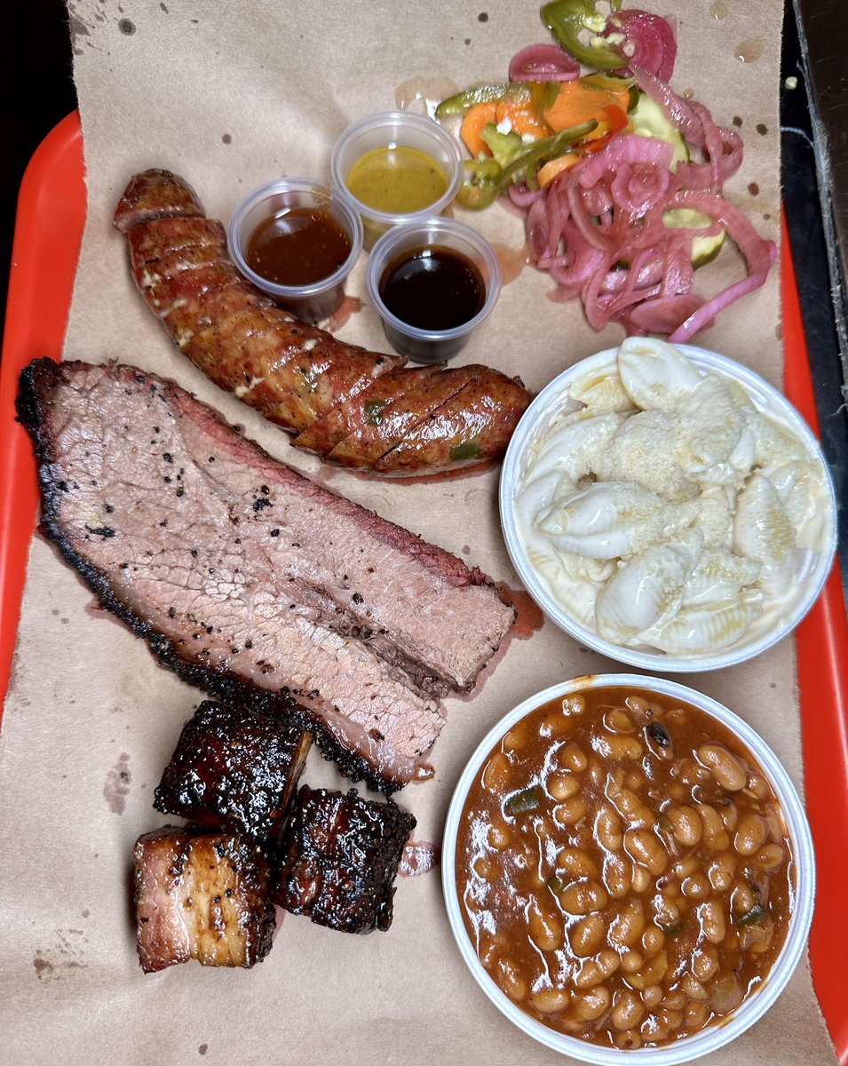 Brisket, Burnt Ends &amp; Sausage 🤌