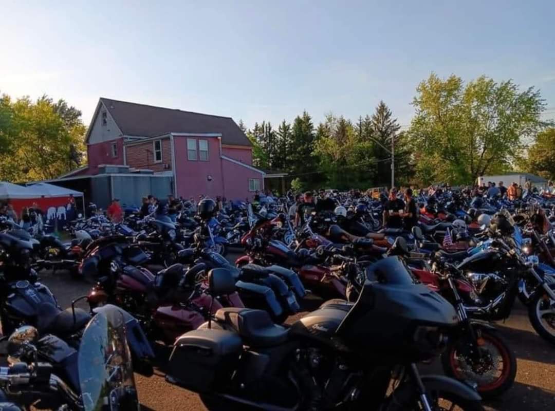 97ROCK FRIDAY BIKE NIGHT!!   JUNE 28!! ANITA WEST HOSTS, SLICK TOM BROADCASTS LIVE 6PM.    bike awards, LITHIUM live on stage!  FRIDAY!!!