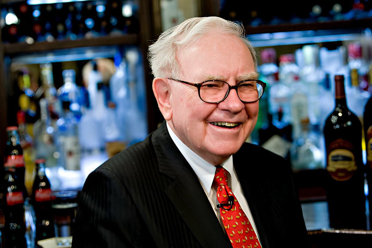 BudhilVyas's tweet photo. Be fearful when others are greedy and greedy when others are fearful." — Warren Buffett https://t.co/TScT5C4MZm