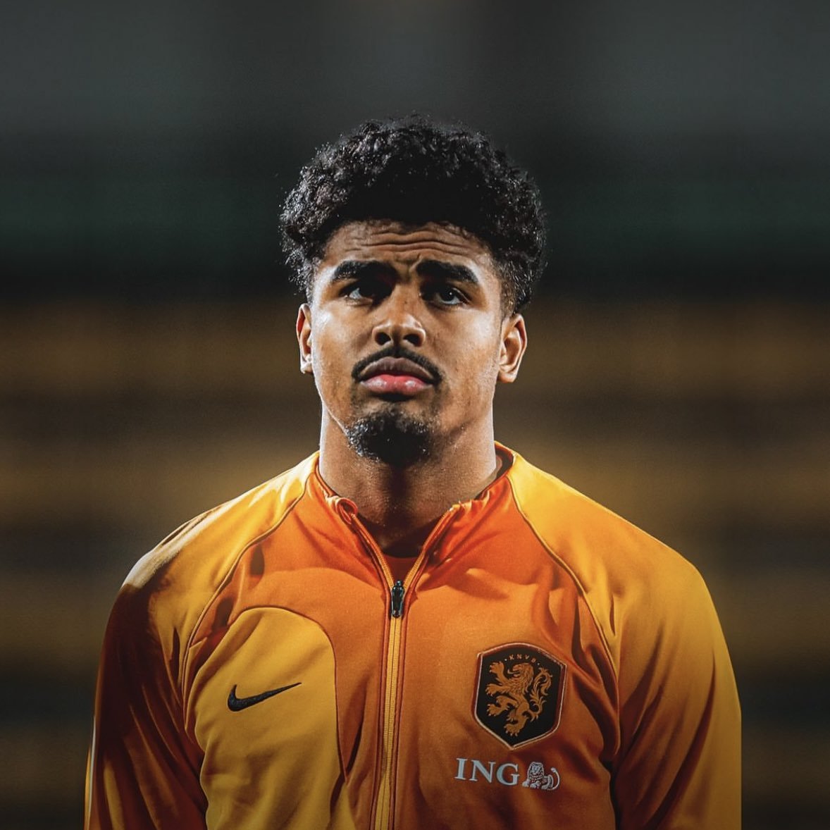 AliceTalksFooty's tweet image. - Chelsea sells Maatsen to Villa.
- Chelsea buys Kellyman off Villa for £20m, despite his valuation being £1m and having played less than 150 mins of professional football.
- Villa signs Lewis Dobbin from Everton for £10m, though his valuation is £2m.
- Everton buys Tim…