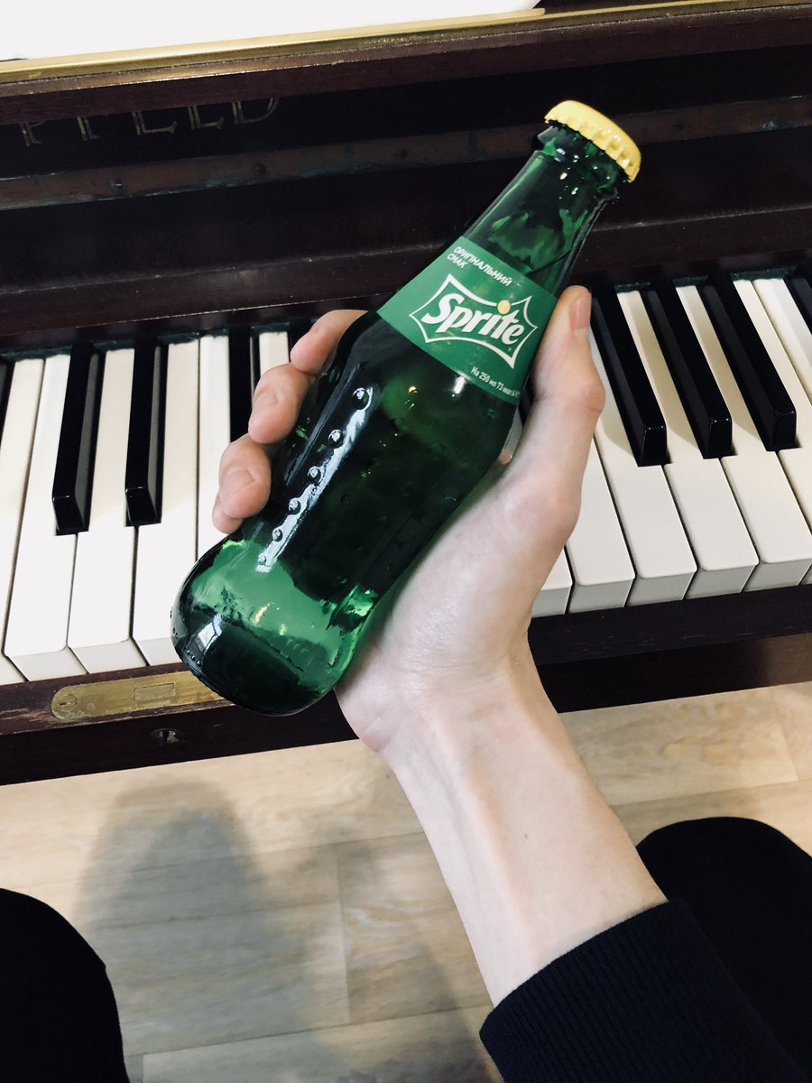 如果连你自己都不爱你现在的模样，那别人怎么可能会来爱你呢？