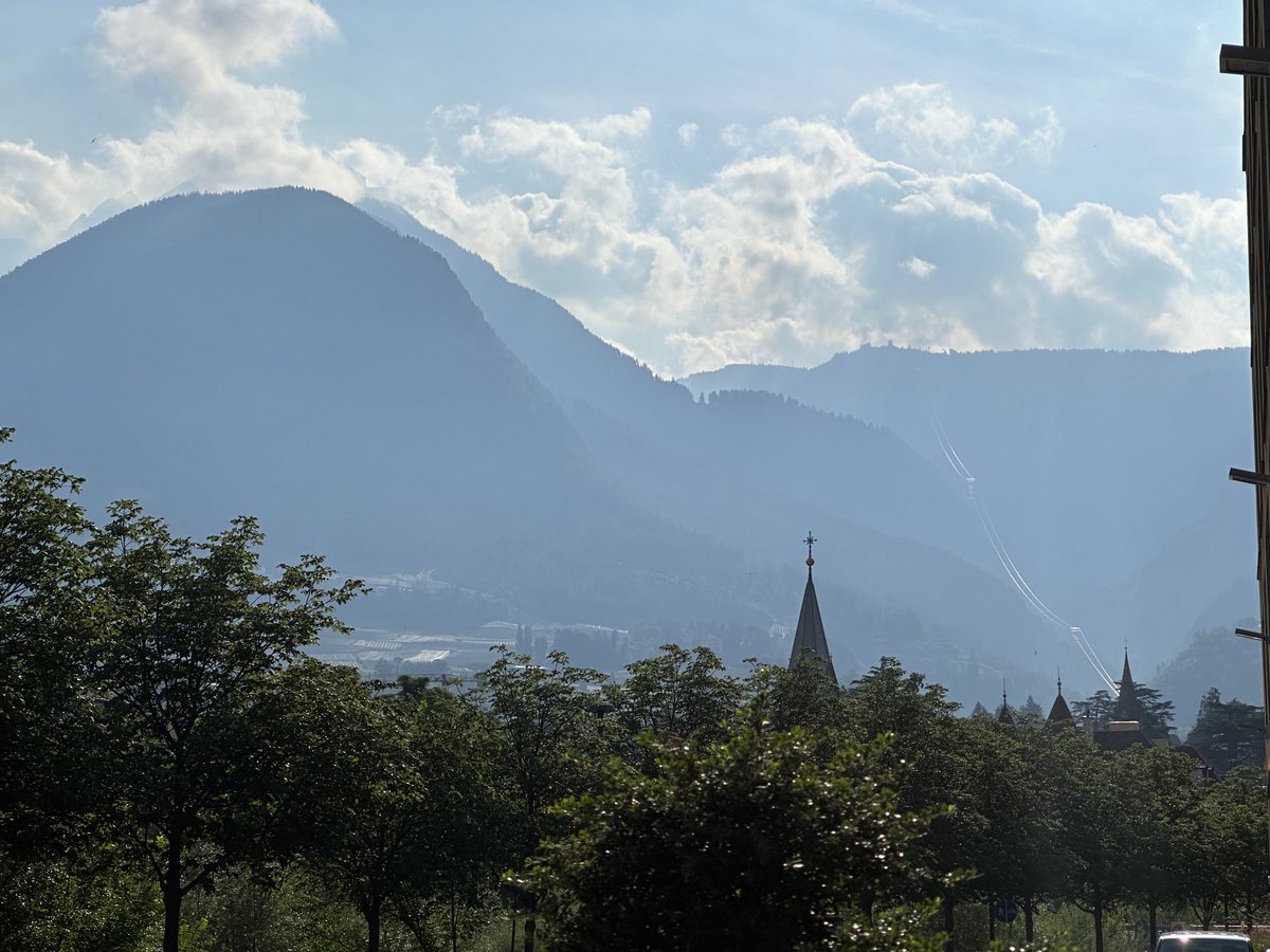 T_N_Schroeder's tweet image. Bye bye Merano 🏔️🌞. #inav2024 was jam packed with great science, engaging discussions, and even some real-world navigation (hiking & co). So inspiring!