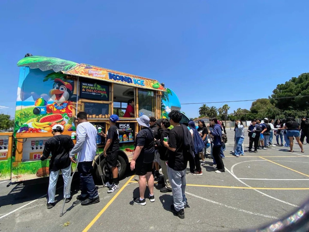 **7th GRADE SOCIAL RECAP** (Late Post) Thank you to the parent volunteers, teachers, and staff who helped PTSA bring FUN to our 7th grade Matadors. Have a wonderful summer, students, and we'll see you next year as 8th graders! #7thgradesocial #endofyearfun